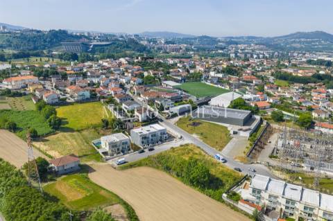Loteamento composto por 5 lotes p/ construção moradias - Dume (Nova Arcada)