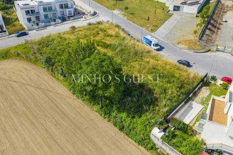 Loteamento composto por 5 lotes p/ construção moradias - Dume (Nova Arcada)