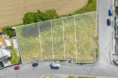 Loteamento composto por 5 lotes p/ construção moradias - Dume (Nova Arcada)