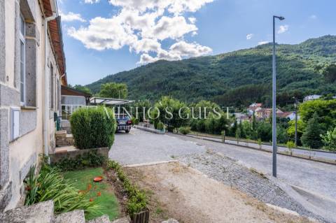 Moradia V2 no Gerês a 5min. de Rio Caldo