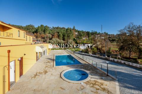 ApartHotel c/ 14 apartamentos + restaurante - Arcos de Valdevez