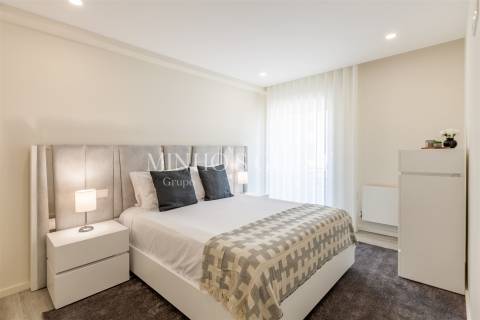 Apartamento T3 na 1ª Linha de Mar – Apúlia (Pronto a Habitar)