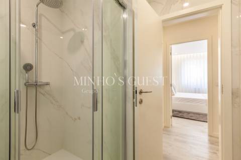 Apartamento T3 na 1ª Linha de Mar – Apúlia (Pronto a Habitar)