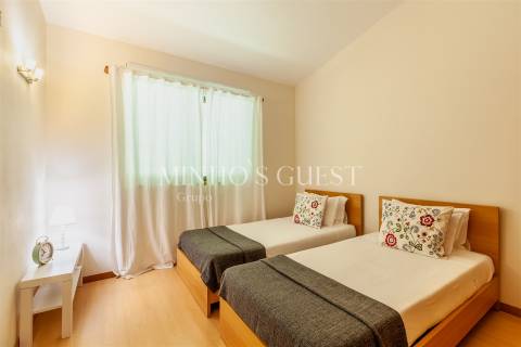 Moradia T2 (Duplex) em Condomínio Fechado - Caniçada, Gerês