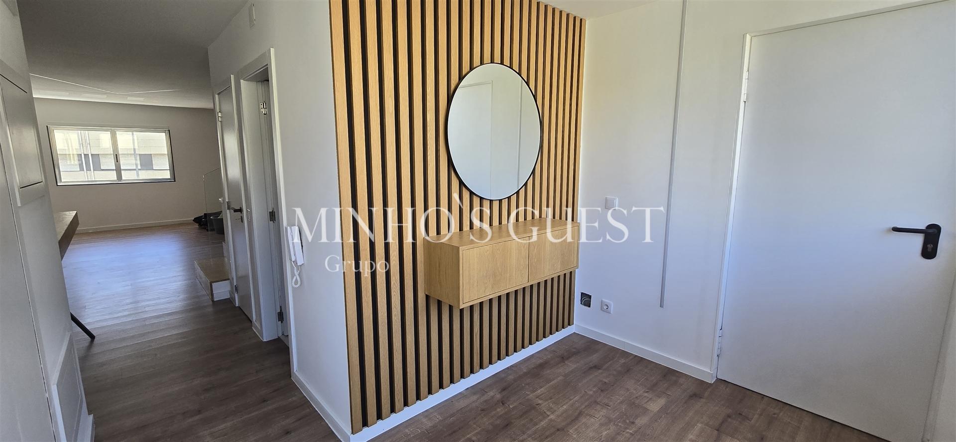 Apartamento T3 Duplex c/ 1 Suite, varanda e elevador - Real, Braga