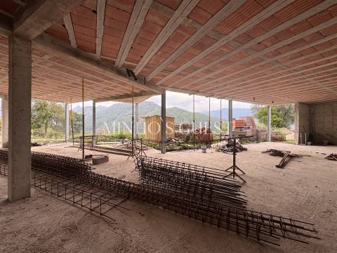 Empreendimento Turístico Único em Rio Caldo - Gerês – Investimento de Alta Rentabilidade!