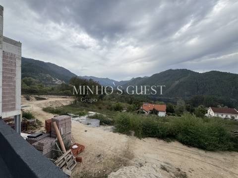 Empreendimento Turístico Único em Rio Caldo - Gerês – Investimento de Alta Rentabilidade!