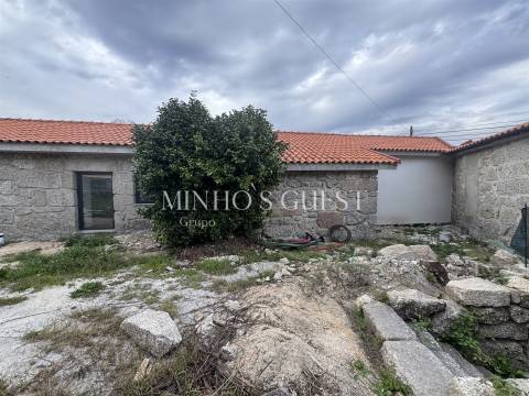 Empreendimento Turístico Único em Rio Caldo - Gerês – Investimento de Alta Rentabilidade!