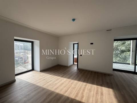 Empreendimento Turístico Único em Rio Caldo - Gerês – Investimento de Alta Rentabilidade!