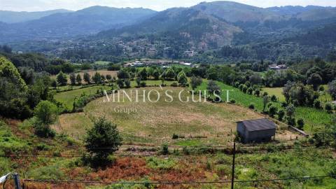 Lote de Terreno (1000m2) p/ Construção de Moradia c/ vista para Natureza - Oriz, Vila Verde