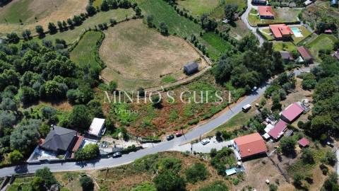 Lote de Terreno (1000m2) p/ Construção de Moradia c/ vista para Natureza - Oriz, Vila Verde