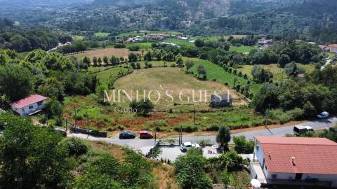 Lote de Terreno (1000m2) p/ Construção de Moradia c/ vista para Natureza - Oriz, Vila Verde