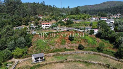 Lote de Terreno (1000m2) p/ Construção de Moradia c/ vista para Natureza - Oriz, Vila Verde