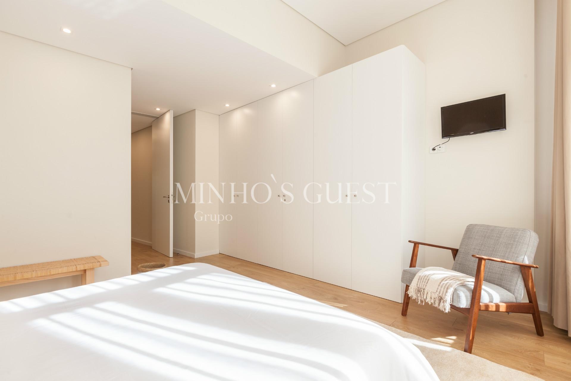 Apartamento T2 Duplex c/ Garagem e Jardim - Centro Histórico Braga