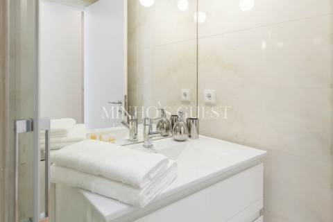 Apartamento T2 Duplex c/ Garagem e Jardim - Centro Histórico Braga