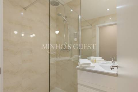 Apartamento T2 Duplex c/ Garagem e Jardim - Centro Histórico Braga