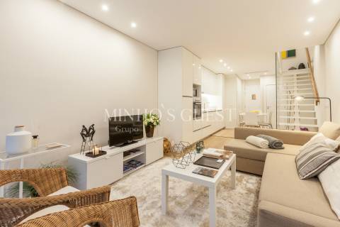 Apartamento T2 Duplex c/ Garagem e Jardim - Centro Histórico Braga