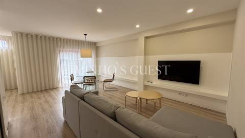 Apartamento T2 (pronto habitar) c/ ar-condicionado e garagem - Maximinos, Braga