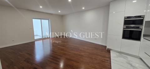 Apartamento T2 Totalmente Remodelado - Centro Histórico de Braga