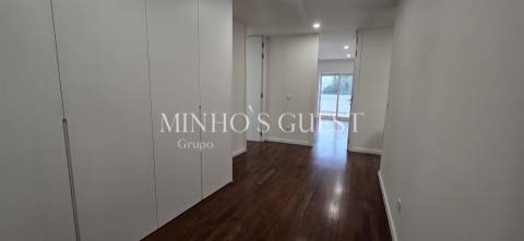 Apartamento T2 Totalmente Remodelado - Centro Histórico de Braga