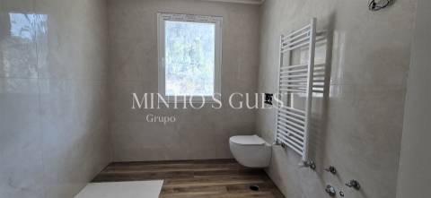 Moradia Individual V3 Nova c/ Piscina, Churrasqueira e Jardim em Espinho - Braga