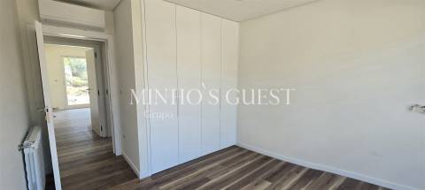 Moradia Individual V3 Nova c/ Piscina, Churrasqueira e Jardim em Espinho - Braga