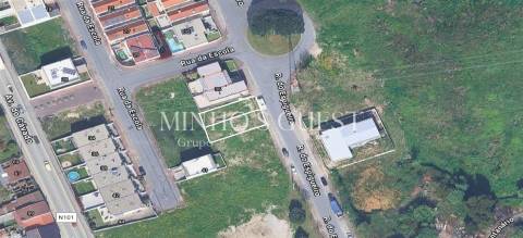 Moradia V3 Suites à venda em Estrutura - Palmeira, Braga