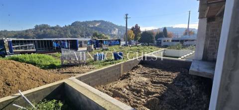 Moradia V3 Suites à venda em Estrutura - Palmeira, Braga