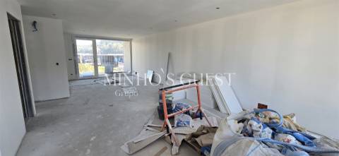 Moradia V3 Suites à venda em Estrutura - Palmeira, Braga