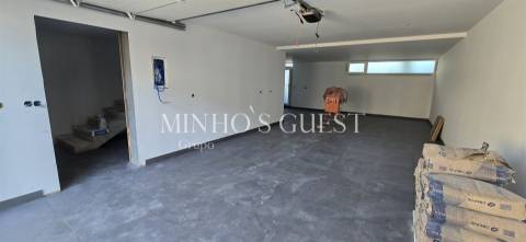 Moradia V3 Suites à venda em Estrutura - Palmeira, Braga