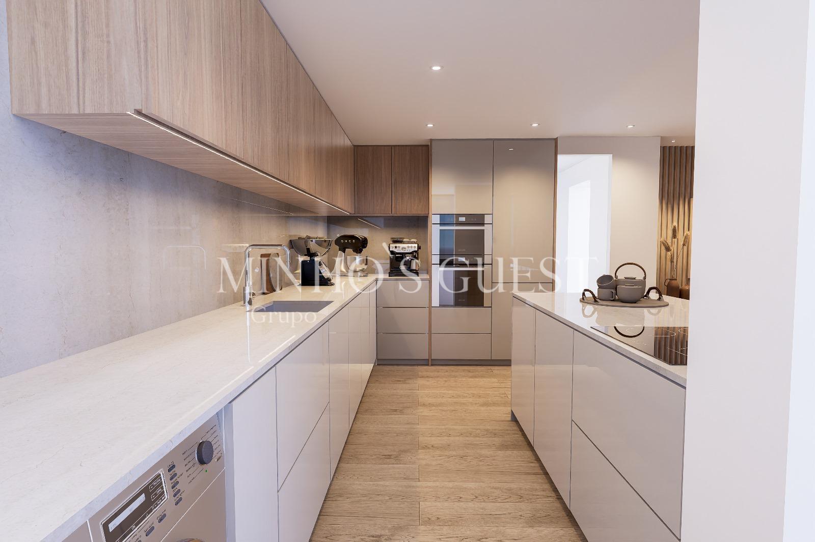 Apartamento T3 de último andar c/ varanda e vista para Av. Liberdade - Braga