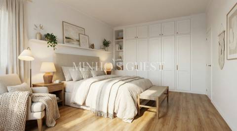 Apartamento T3 de último andar c/ varanda e vista para Av. Liberdade - Braga