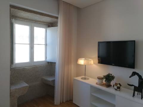 Apartamento T1 Pronto Habitar – Centro Viana do Castelo