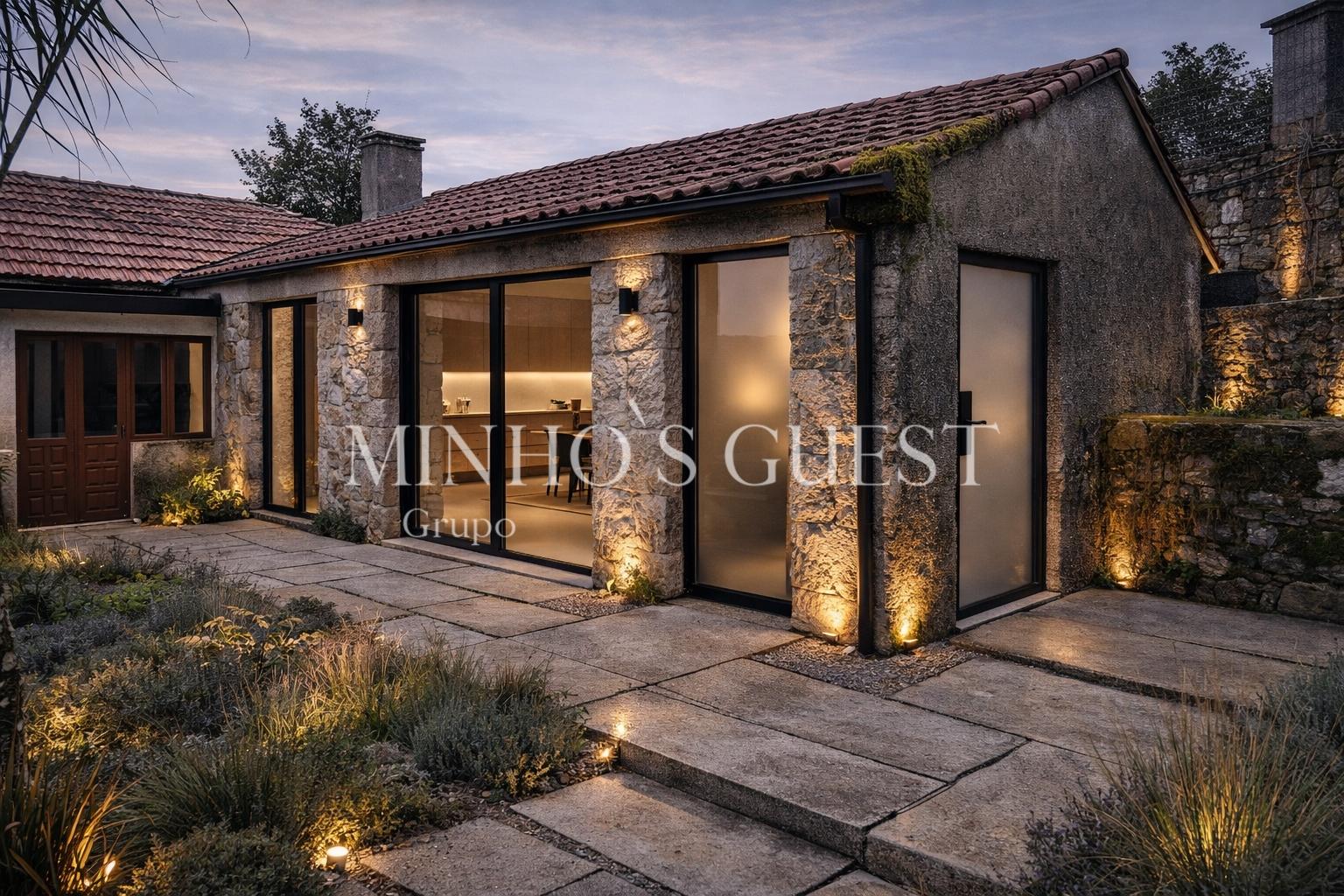 Moradia V2 p/restauro c/ 900m2 de Terreno - Codeçal, Vila Verde