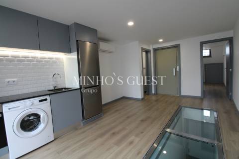 Apartamento T1 C/ Terraço e Piscina Privativa no Centro Histórico de Braga.