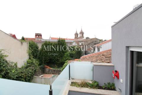 Apartamento T1 C/ Terraço e Piscina Privativa no Centro Histórico de Braga.