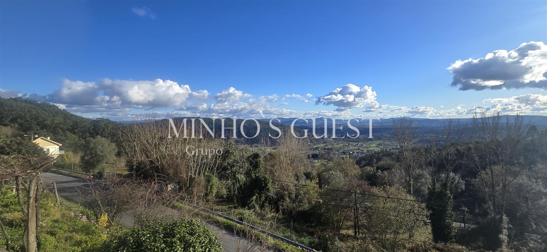 Moradia V4 c/ Vista Montanha a 10 min do centro de Vila Verde – Ribeira do Neiva, Vila Verde