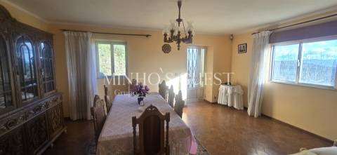 Moradia V4 c/ Vista Montanha a 10 min do centro de Vila Verde – Ribeira do Neiva, Vila Verde