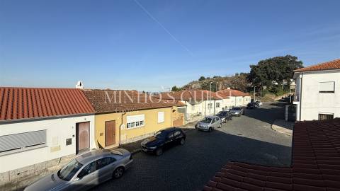 Moradia T3 c/ Garagem, AC e Logradouro pronta a habitar - São Vicente, Braga