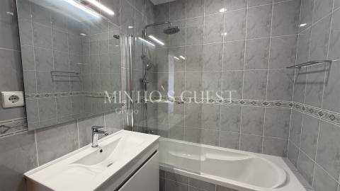 Moradia T3 c/ Garagem, AC e Logradouro pronta a habitar - São Vicente, Braga