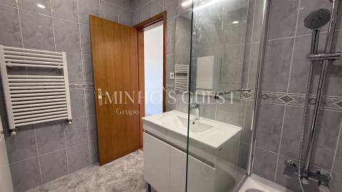 Moradia T3 c/ Garagem, AC e Logradouro pronta a habitar - São Vicente, Braga