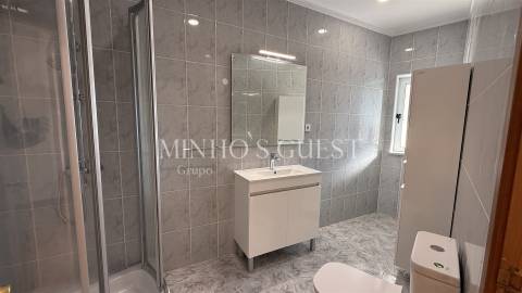 Moradia T3 c/ Garagem, AC e Logradouro pronta a habitar - São Vicente, Braga