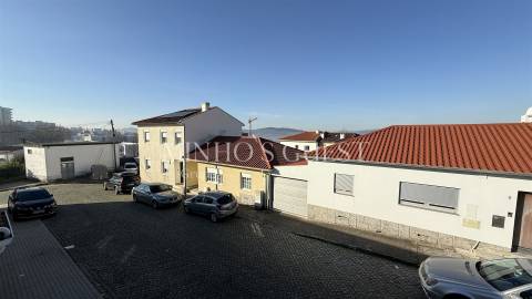 Moradia T3 c/ Garagem, AC e Logradouro pronta a habitar - São Vicente, Braga