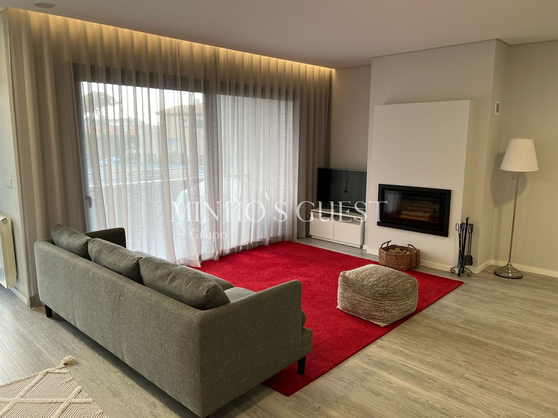 Apartamento T2 pronto a habitar em Condomínio Fechado c/piscina - Apúlia, Esposende