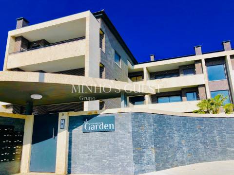 Apartamento T2 pronto a habitar em Condomínio Fechado c/piscina - Apúlia, Esposende