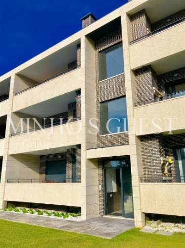 Apartamento T2 pronto a habitar em Condomínio Fechado c/piscina - Apúlia, Esposende