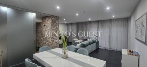 Moradia V3 c/ 1 Suite Closet, Mobilada e Equipada pronta a Habitar c/ Jardim - Amares (Bico), Braga