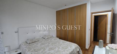 Moradia V3 c/ 1 Suite Closet, Mobilada e Equipada pronta a Habitar c/ Jardim - Amares (Bico), Braga