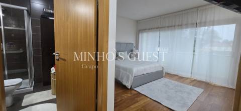 Moradia V3 c/ 1 Suite Closet, Mobilada e Equipada pronta a Habitar c/ Jardim - Amares (Bico), Braga