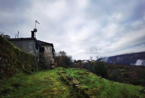 Moradia V4 Rústica com vistas para a Montanha - Ponte da Barca, Viana do Castelo